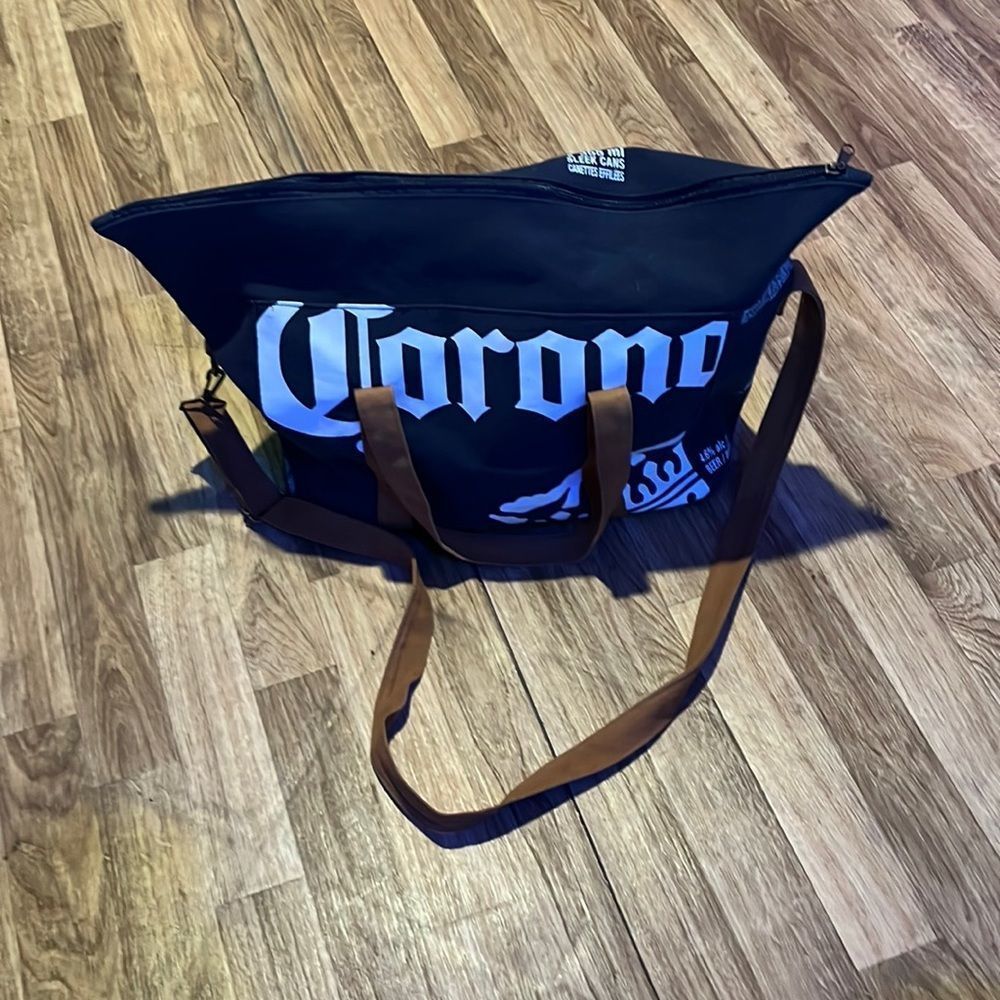Corona beach tote